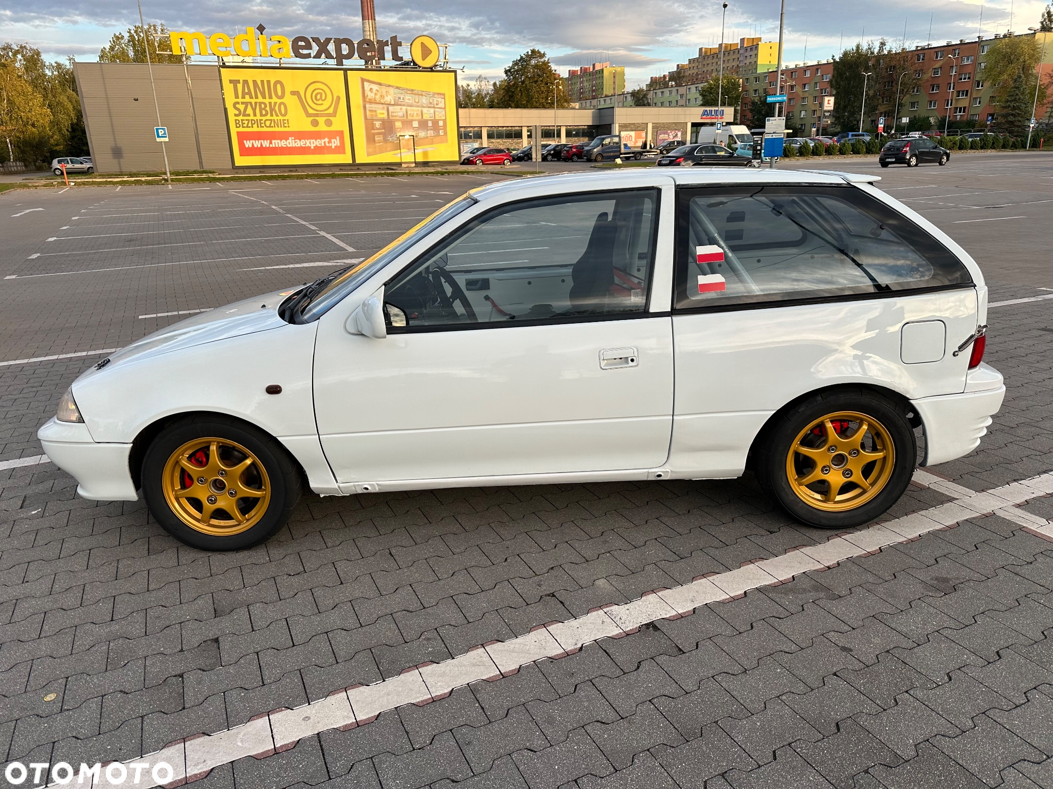 Suzuki Swift 1.3 16V GTi - 15