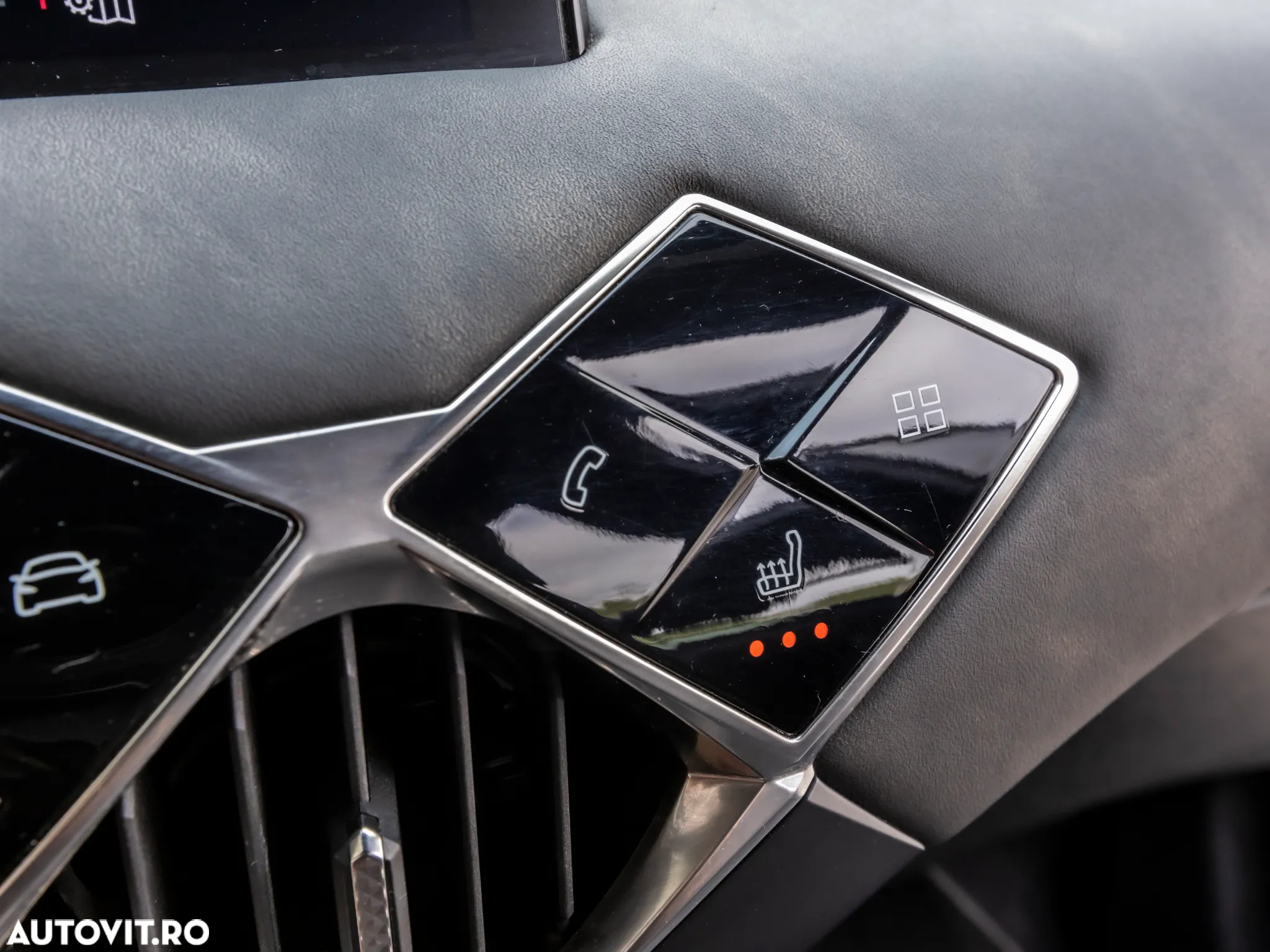 DS Automobiles DS 3 Crossback DS3 E-Tense BASTILLE - 25