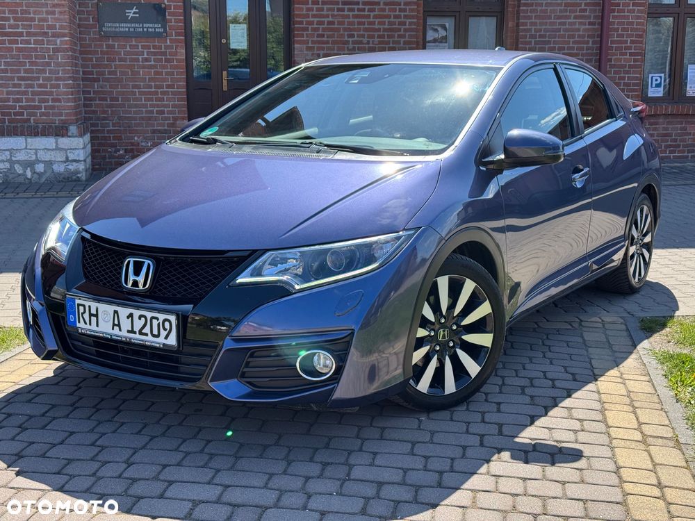 Honda Civic 1.8 i-VTEC Executive Black Edition - 2