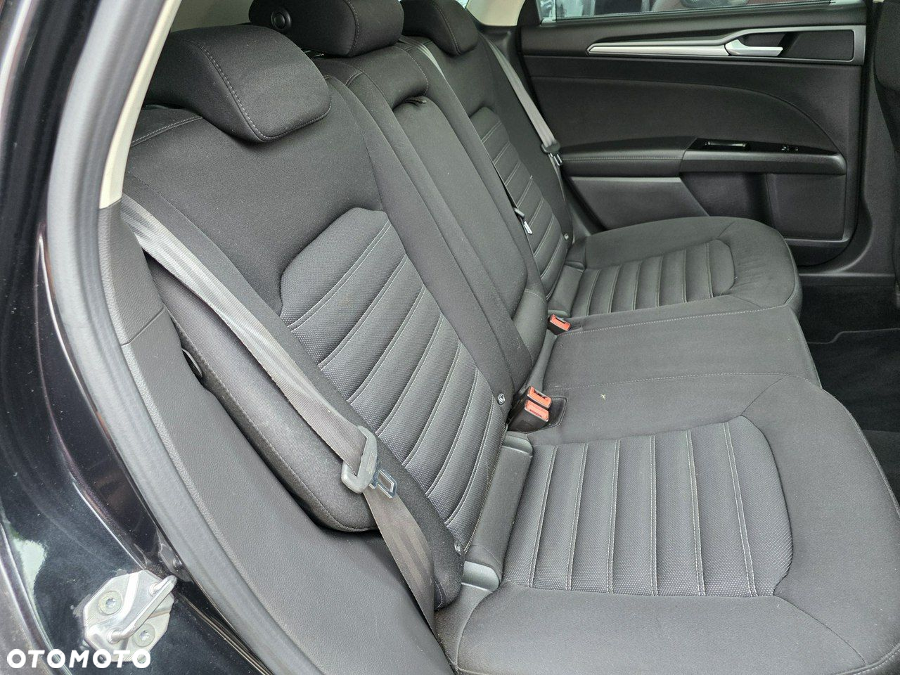 Ford Mondeo 2.0 EcoBlue Titanium - 35