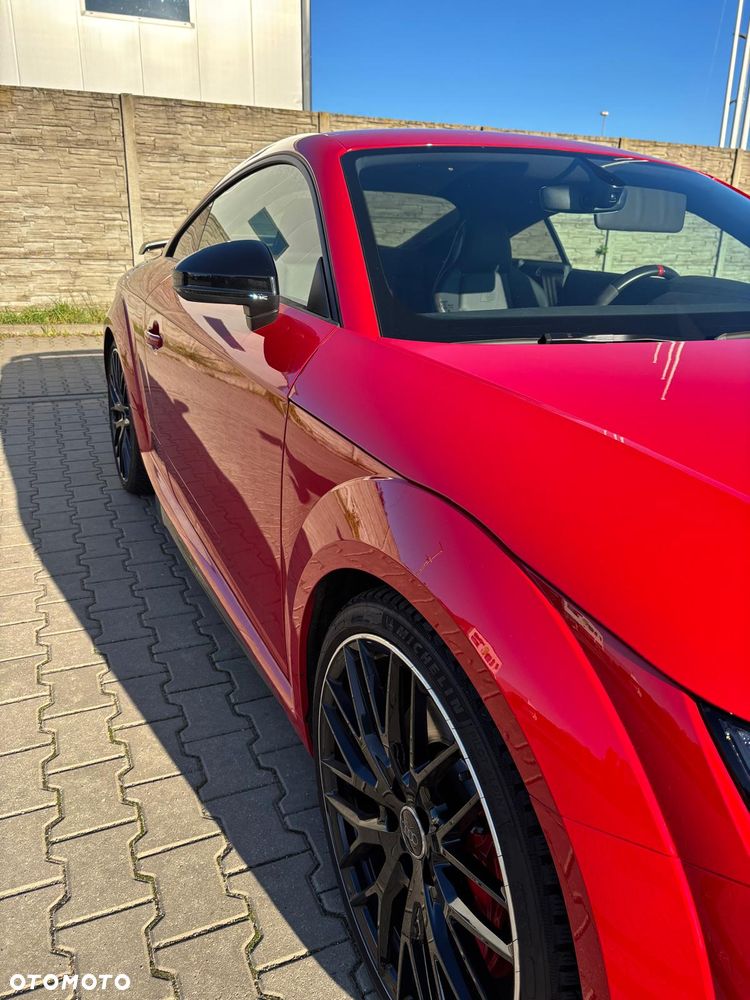 Audi TT S Coupé - 12