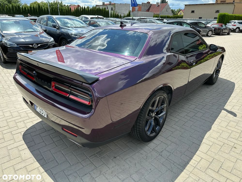 Dodge Challenger - 3
