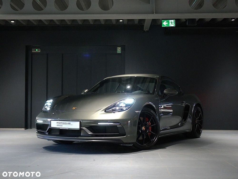 Porsche 718 Cayman - 16