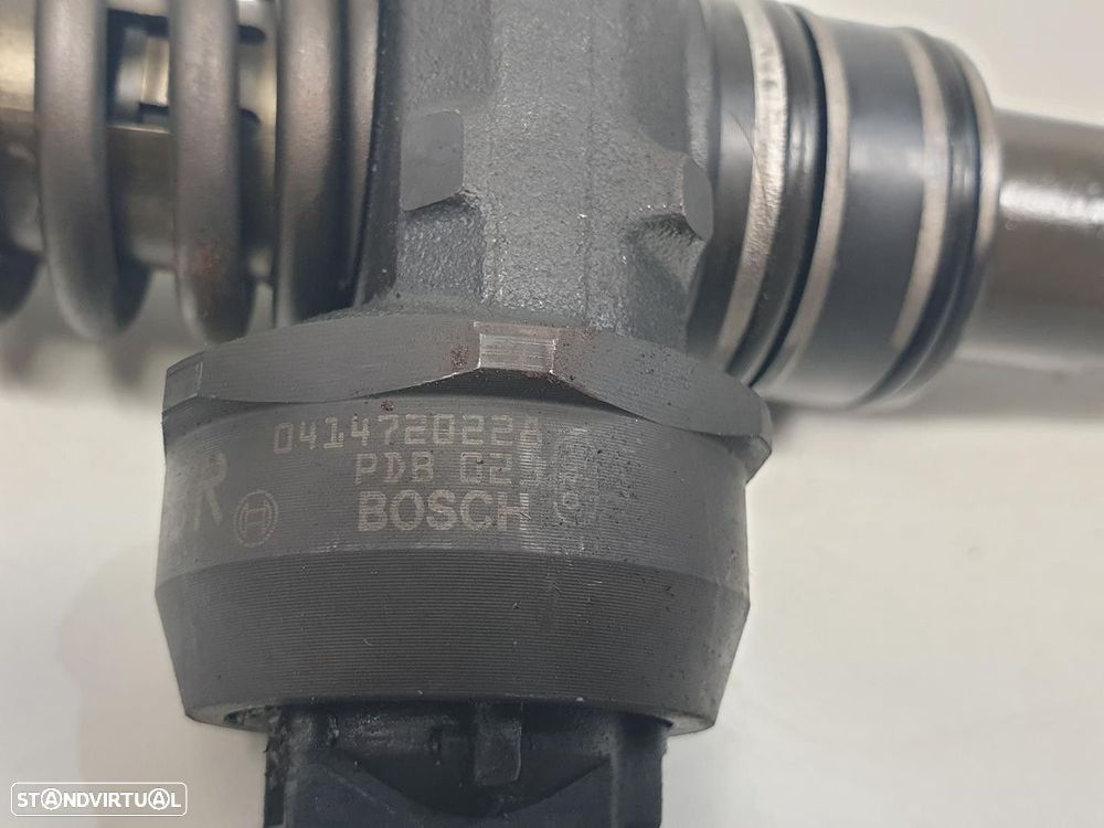 INJETOR VOLKSWAGEN TOUAREG 2005 -07D130073N - 2