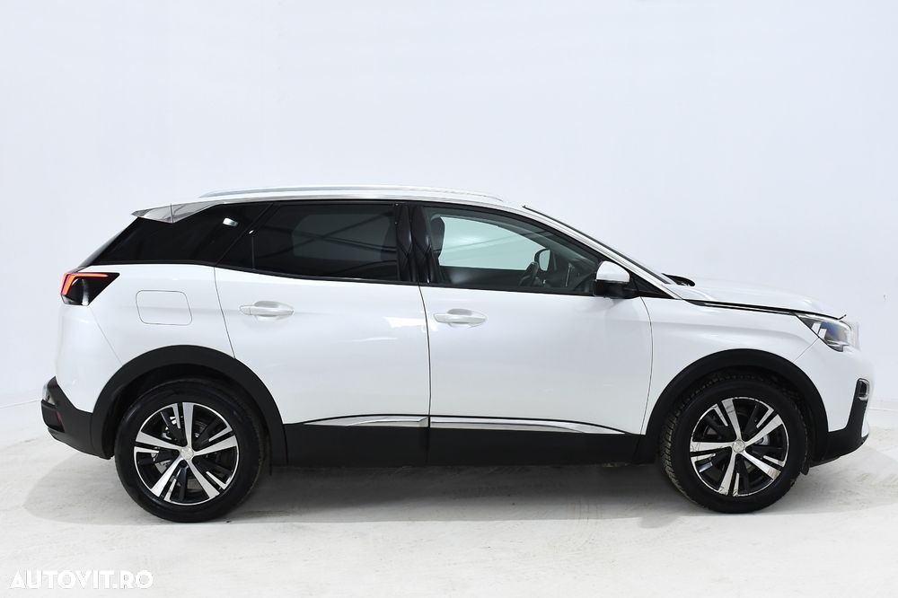 Peugeot 3008 1.2 PureTech Turbo S&S Allure - 3