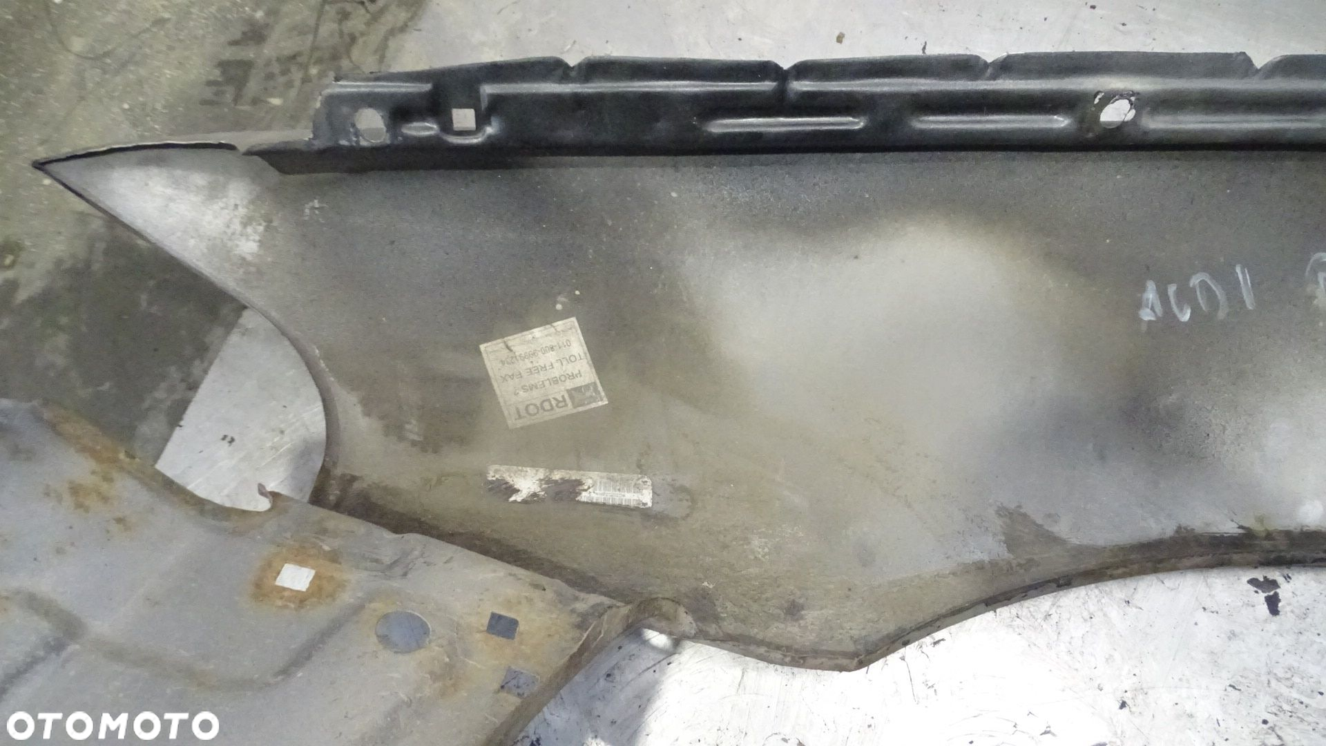 BŁOTNIK PRAWY PRZEDNI AUDI A4 B5 - 14
