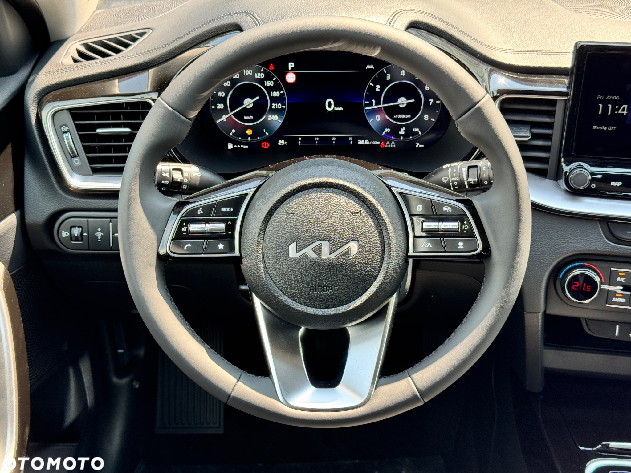 Kia XCeed 1.5 T-GDI Business Line DCT - 11