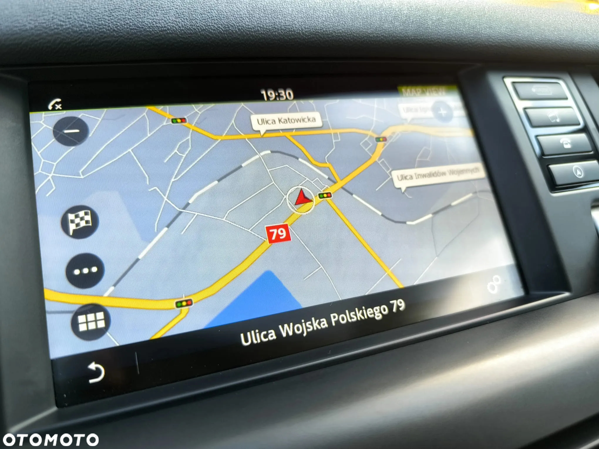 Land Rover Discovery Sport 2.0 TD4 HSE - 19