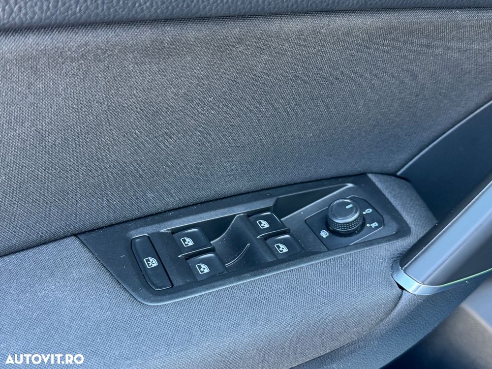 Volkswagen Touran 2.0 TDI SCR DSG Energy - 19