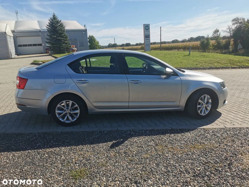 Skoda Octavia 1.5 TSI ACT Active - 5