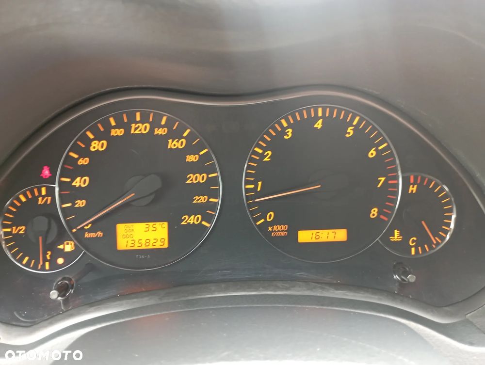 Toyota Avensis 2.0 VVT-i Sol - 13