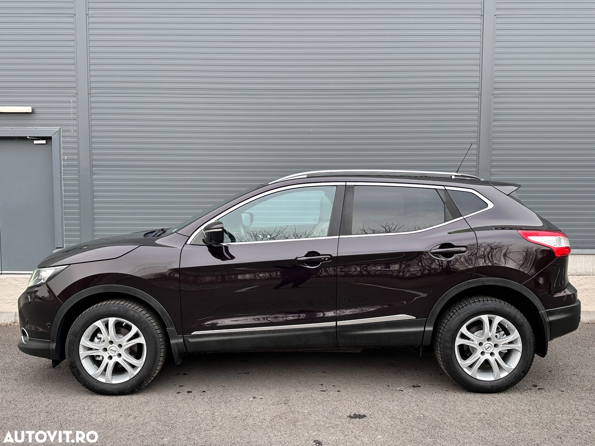 Nissan Qashqai 1.6 DCI 4 x 4 DPF tekna - 12