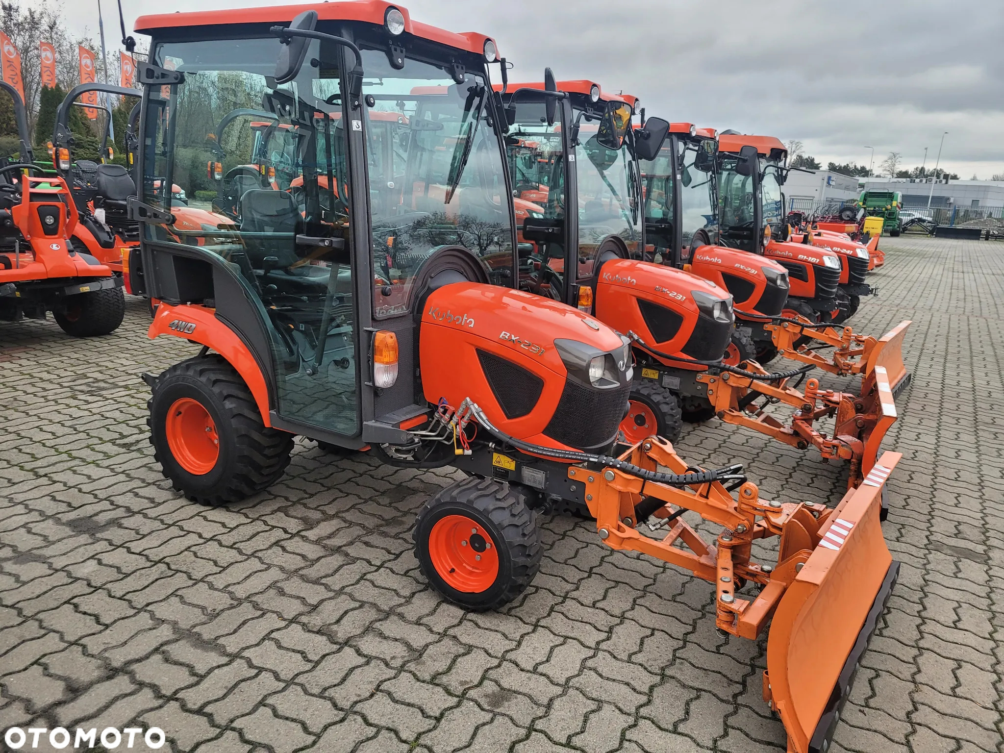 Kubota BX231 - 3