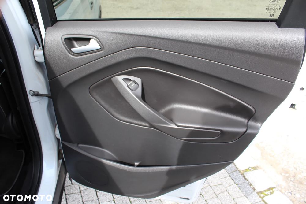 Ford Kuga 2.0 TDCi 2x4 Champions Edition - 20