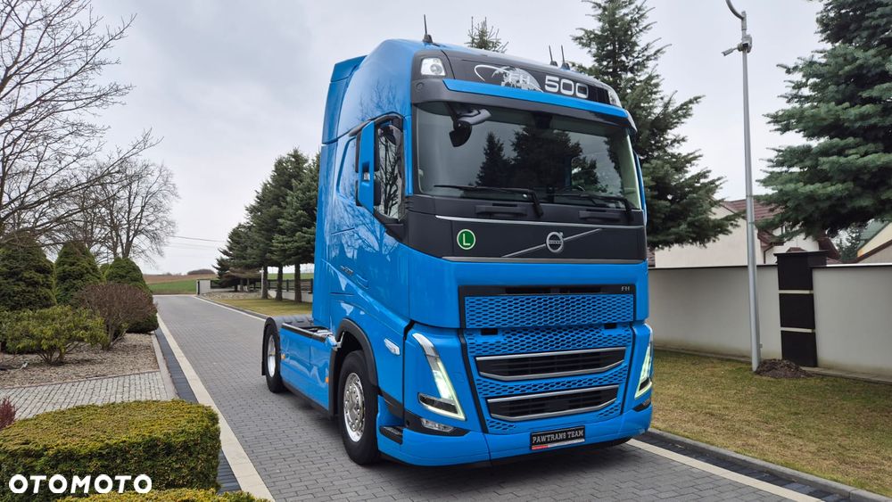 Volvo VOLVO///FH///500///2023/// GLOBETROTTER///XXL///JEDYNE  212 TYŚ KM///KLIMATYZACJA POSTOJOWA///HYDRAULIKA/// ALUFELGI///ZABUDOWY  MIĘDZYOSIOWE///KAMERA/// FULL LED///VIRTUAL COCPIT/// PERFEKCYJNY STAN - 2