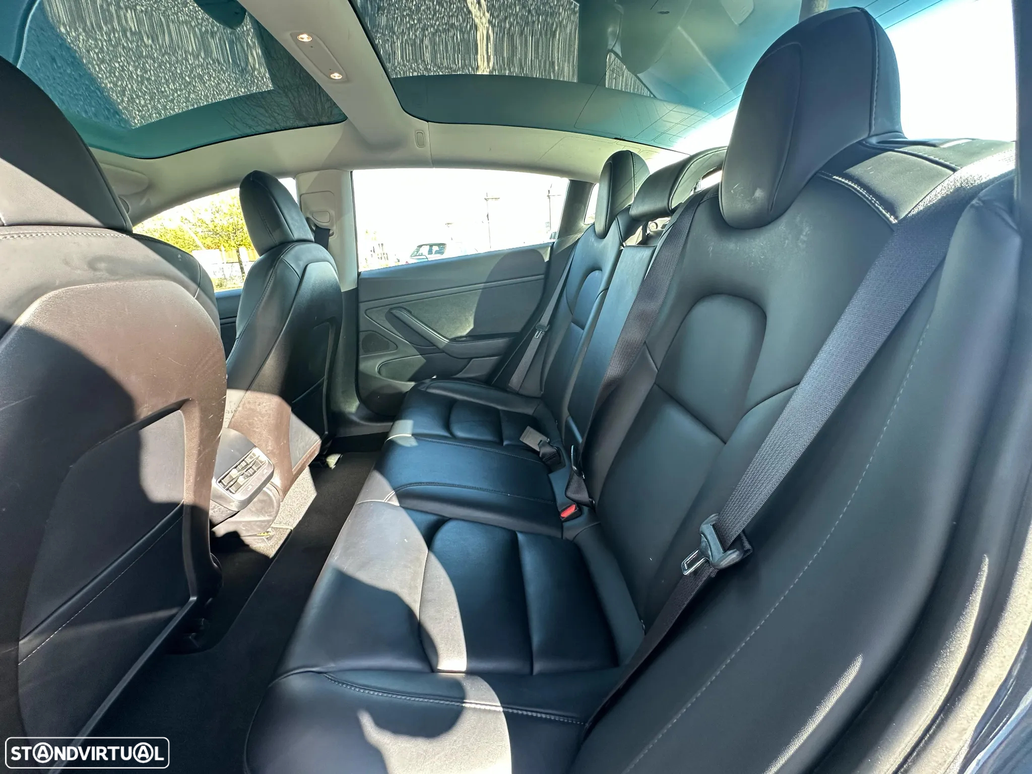Tesla Model 3 Long-Range Dual Motor AWD - 24