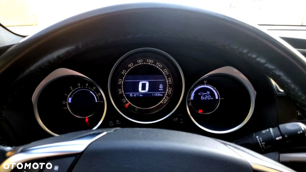 Citroën DS4 e-HDi 110 Chic - 5