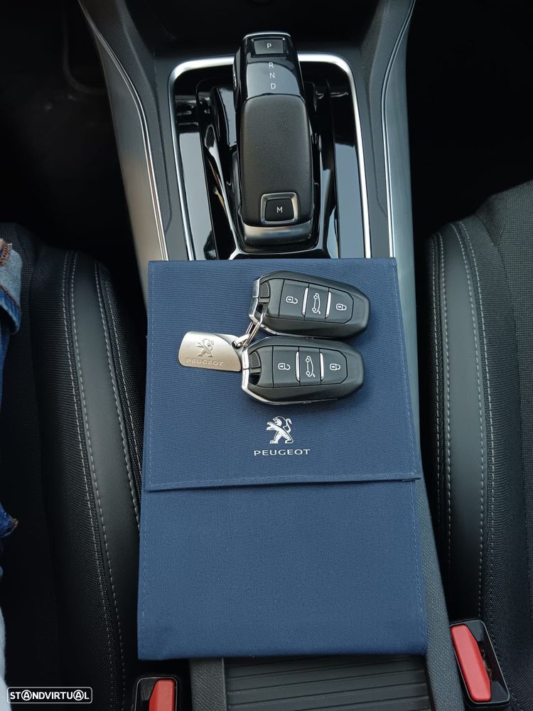 Peugeot 308 1.2 PureTech Allure EAT8 - 25