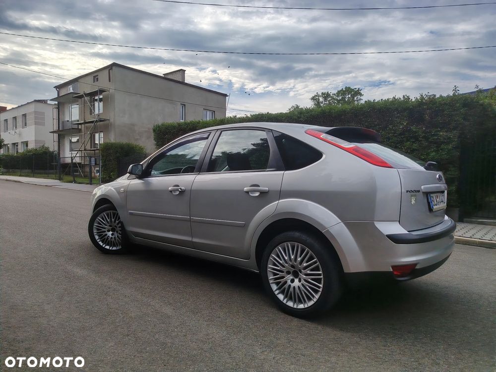 Ford Focus 1.6 16V Sport - 3