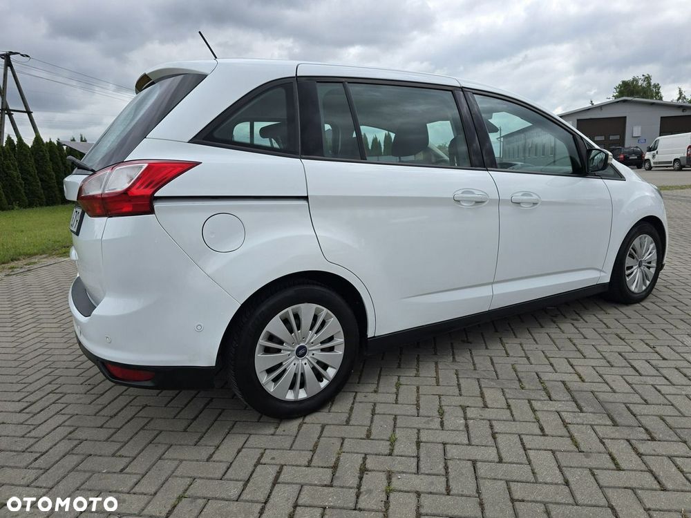 Ford Grand C-MAX - 8