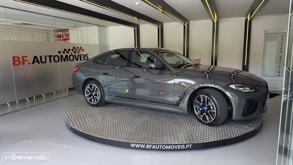 BMW i4 eDrive40 Pack Desportivo M - 10
