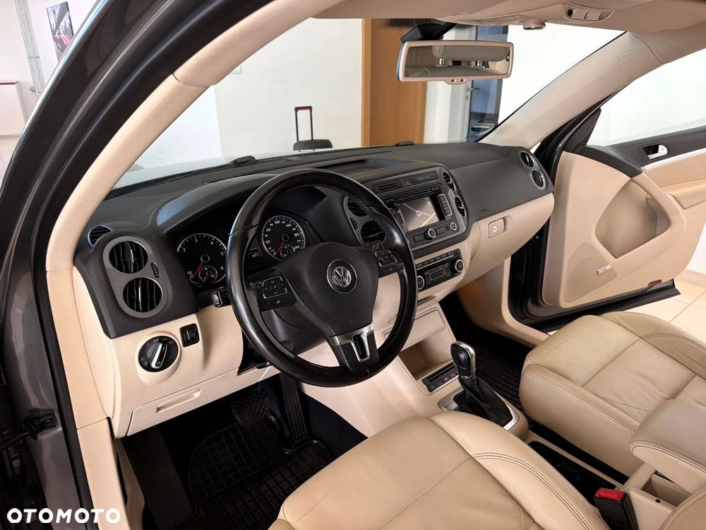 Volkswagen Tiguan 2.0 TDI DPF 4Motion BlueMotion Technology DSG Track & Style - 23