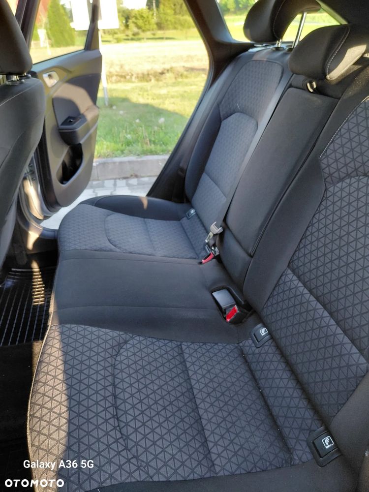 Kia Ceed 1.6 CRDi mHEV M - 29