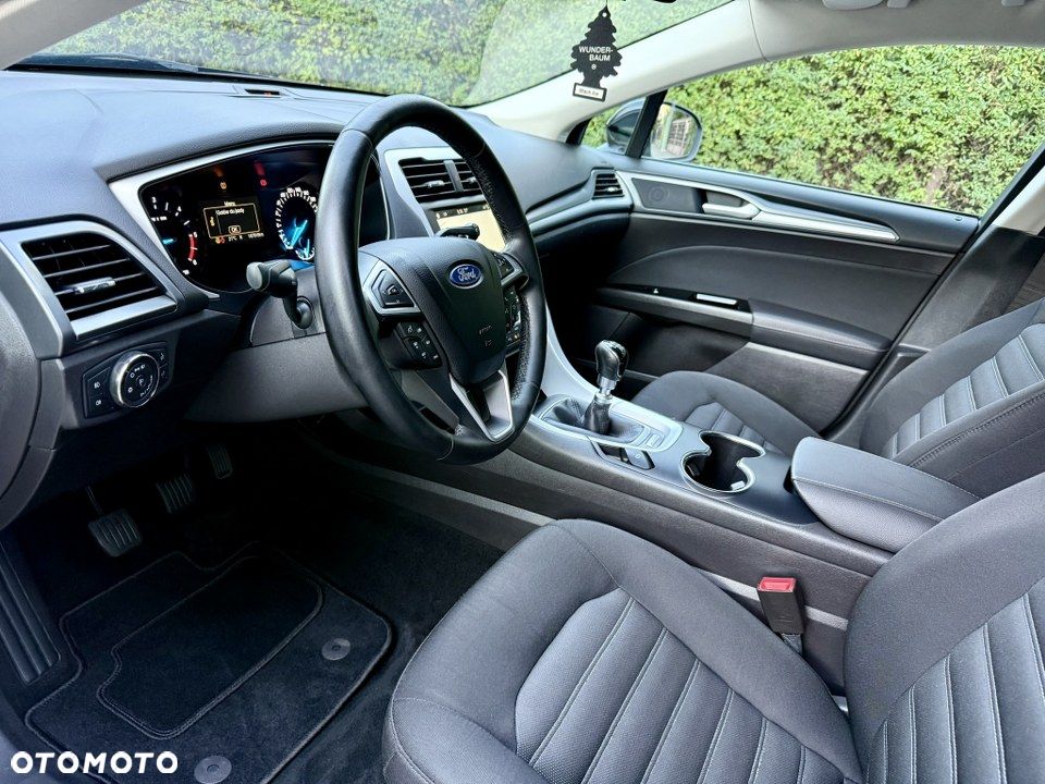 Ford Mondeo SW 2.0 TDCi S&S Titanium - 17