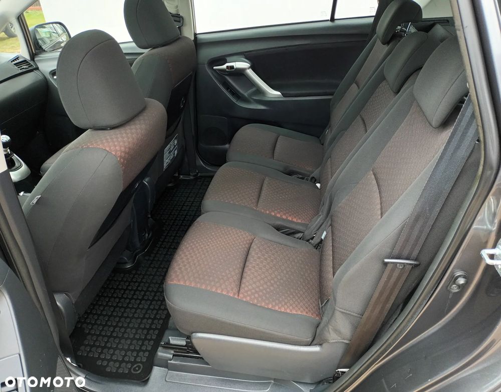 Toyota Verso 1.8 5-Sitzer Executive - 7