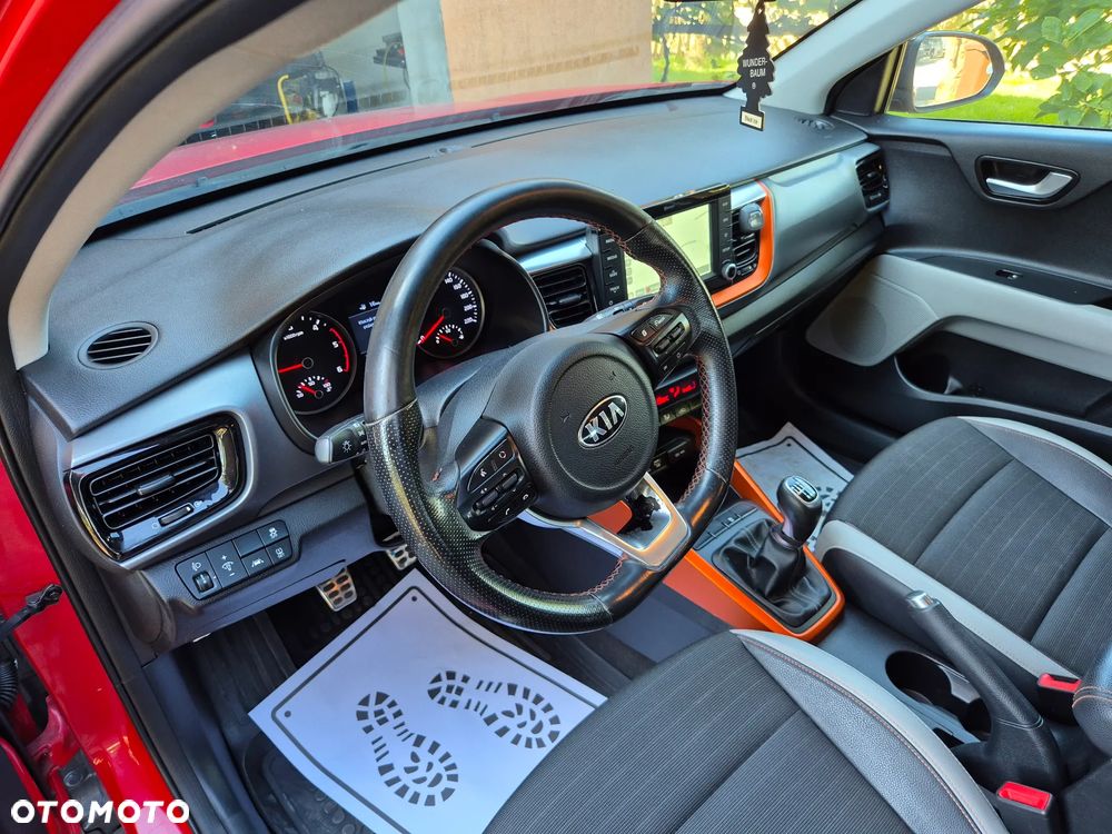 Kia Stonic 1.6 CRDi Platinum Edition - 8
