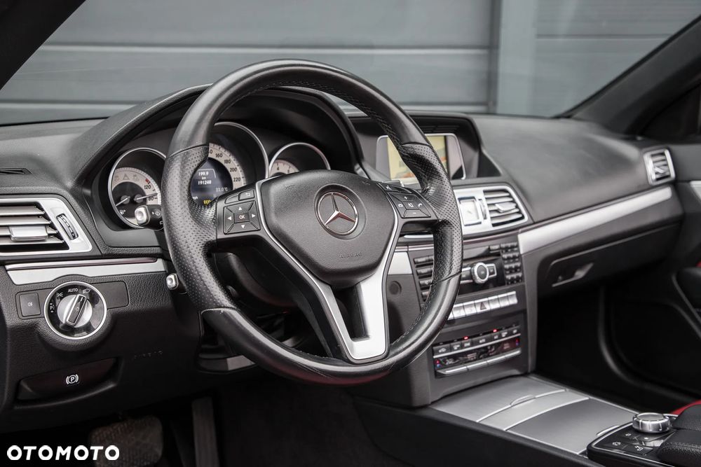 Mercedes-Benz Klasa E - 30