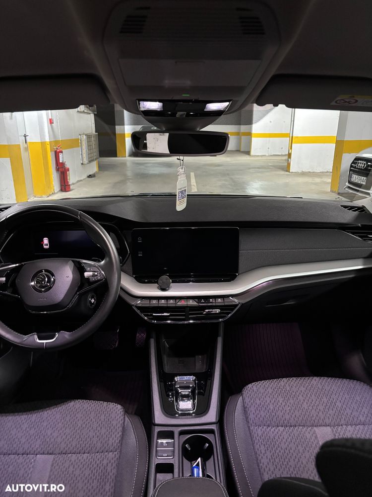 Skoda Octavia 2.0 TDI DSG Ambition - 6