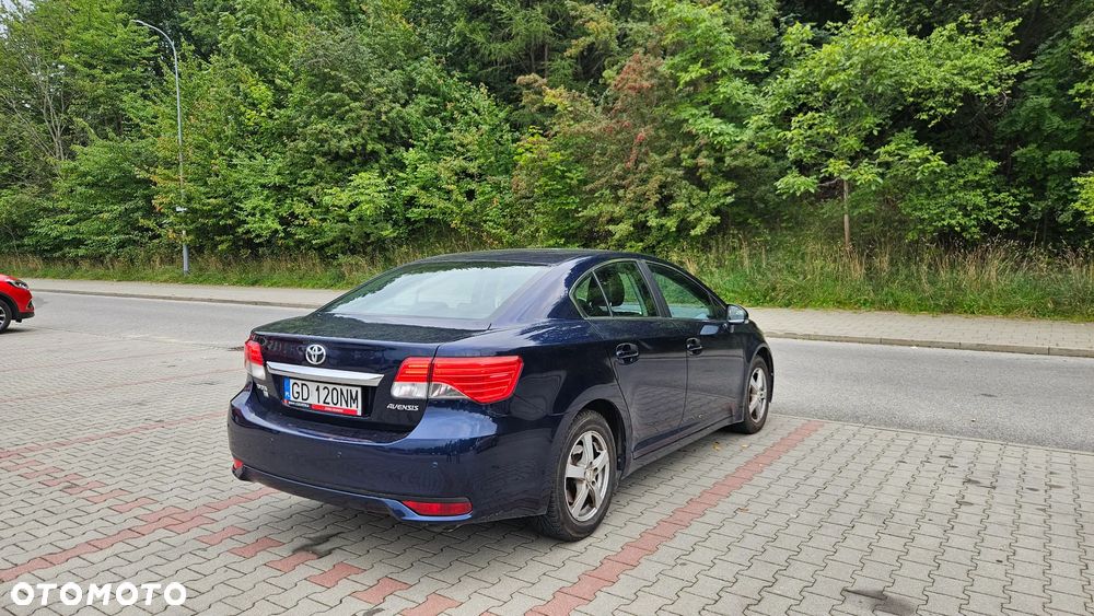 Toyota Avensis - 5