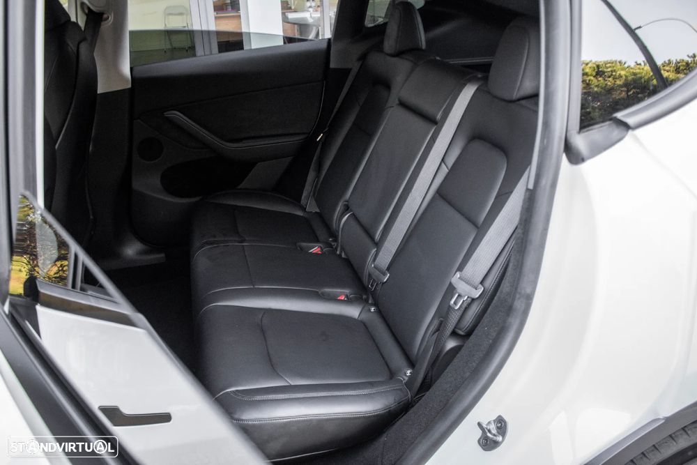 Tesla Model Y Long Range Tração Integral - 24