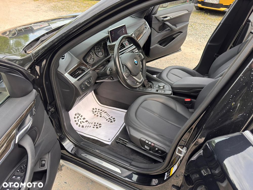 BMW X1 xDrive25i xLine - 21