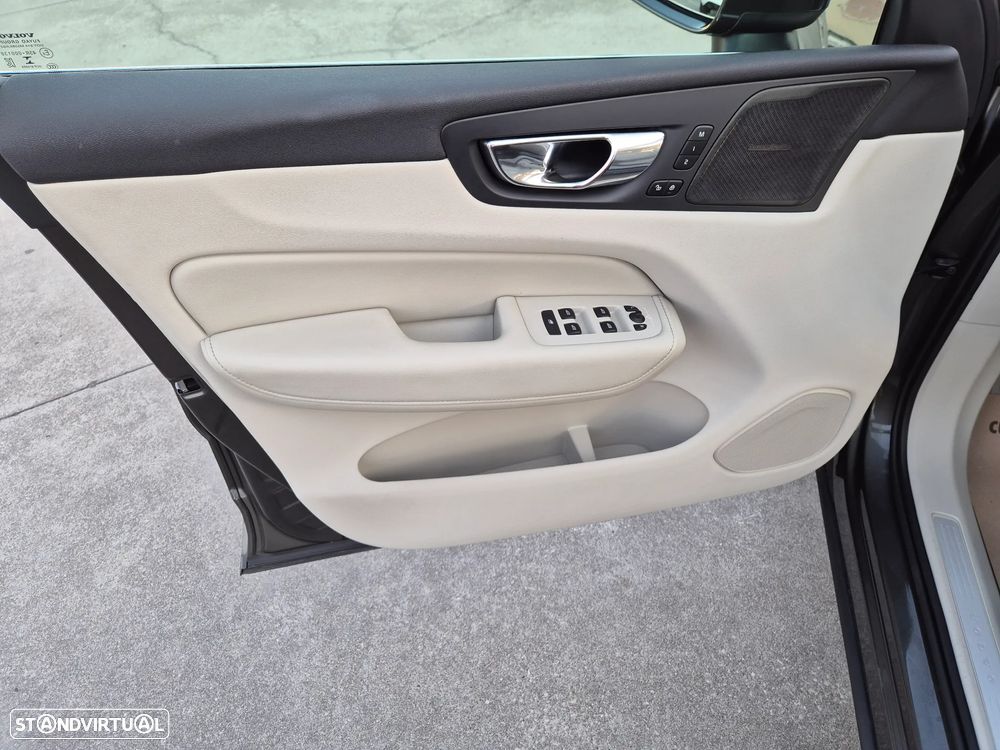 Volvo XC 60 2.0 T8 PHEV Inscription AWD - 15