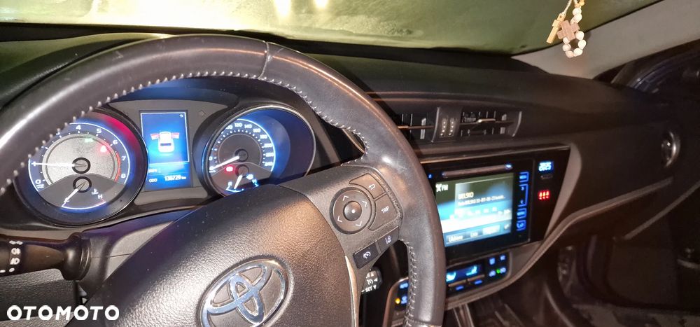 Toyota Auris 1.6 Premium - 7