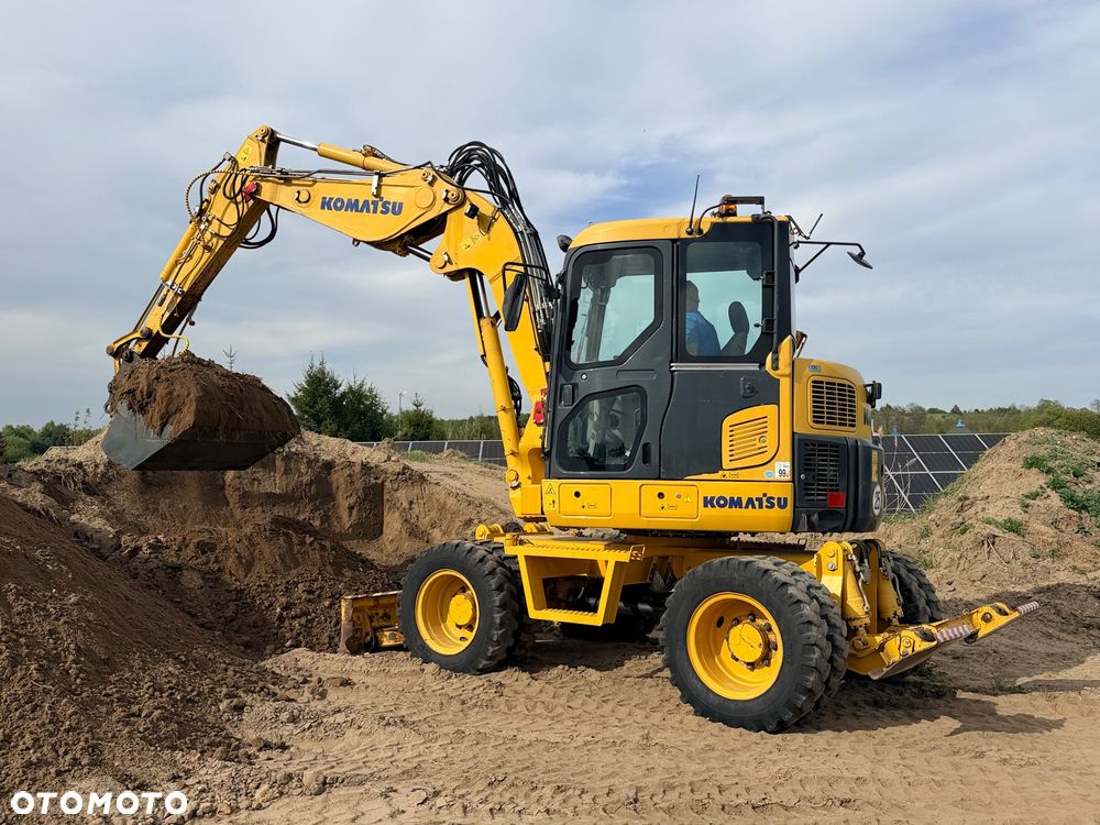 Komatsu 4x4x4 ramię łamane Koparka kołowa KOMATSU  PW98MR-8 10ton 4x4x4 ośki skrętne Ramię 3x łamane BEZ DPF i ADBLUE 4 cyl dodatkowe wyjścia hydr Pług Podpory 2012 szybka zwinna Prosto z importu 1 właściciel Cat TEREX Liebherr Wacker Pw 98 Mr 8 11 - 2