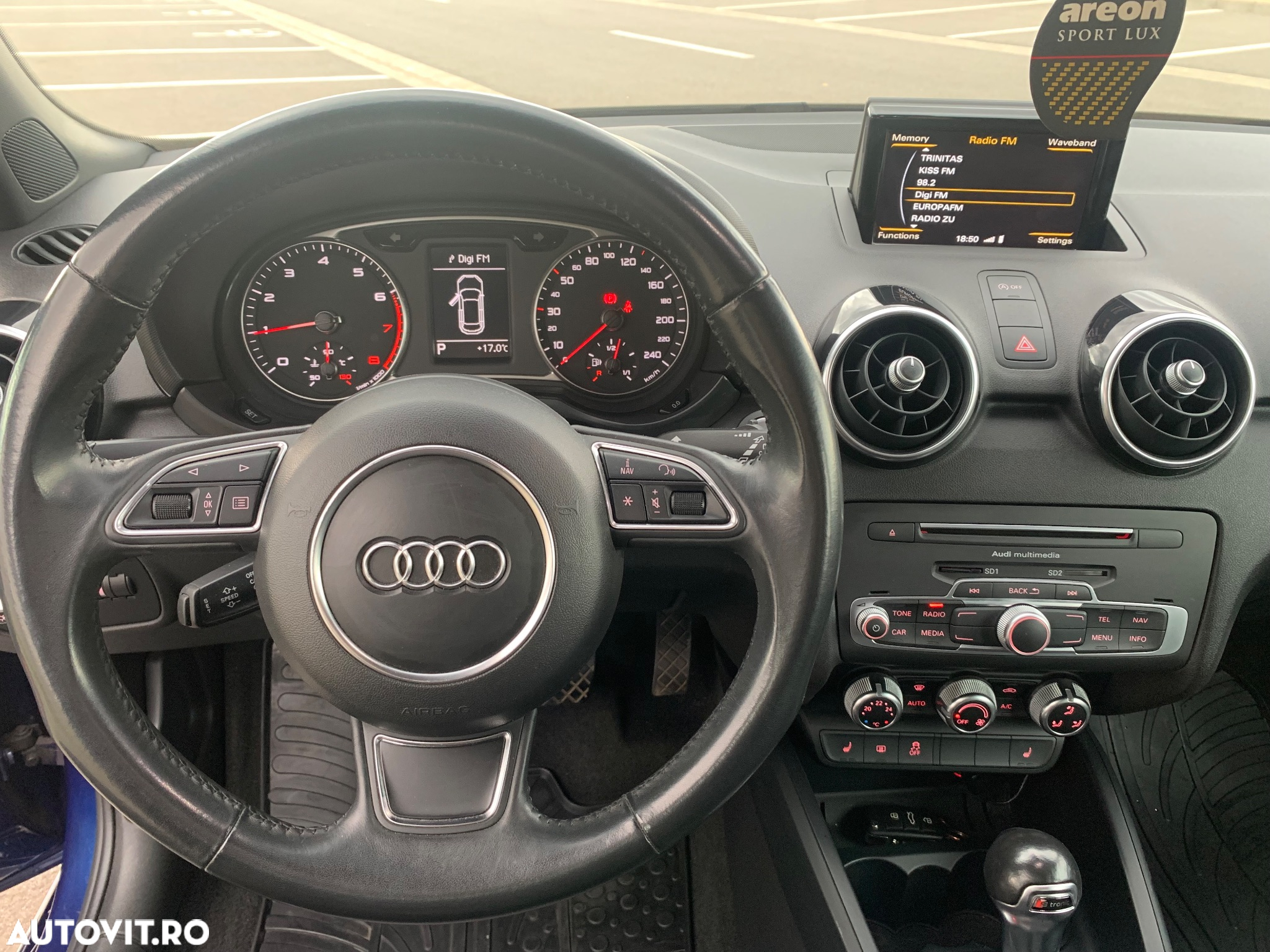 Audi A1 Sportback 1.0 TFSI S tronic Design - 5