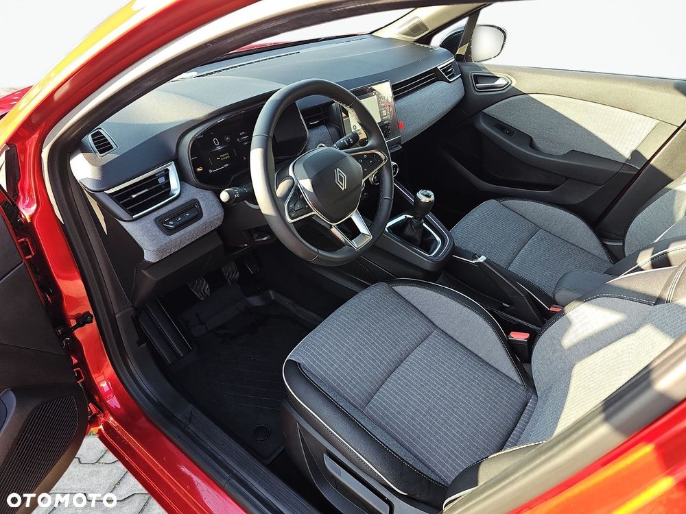 Renault Clio 1.0 TCe Techno - 10