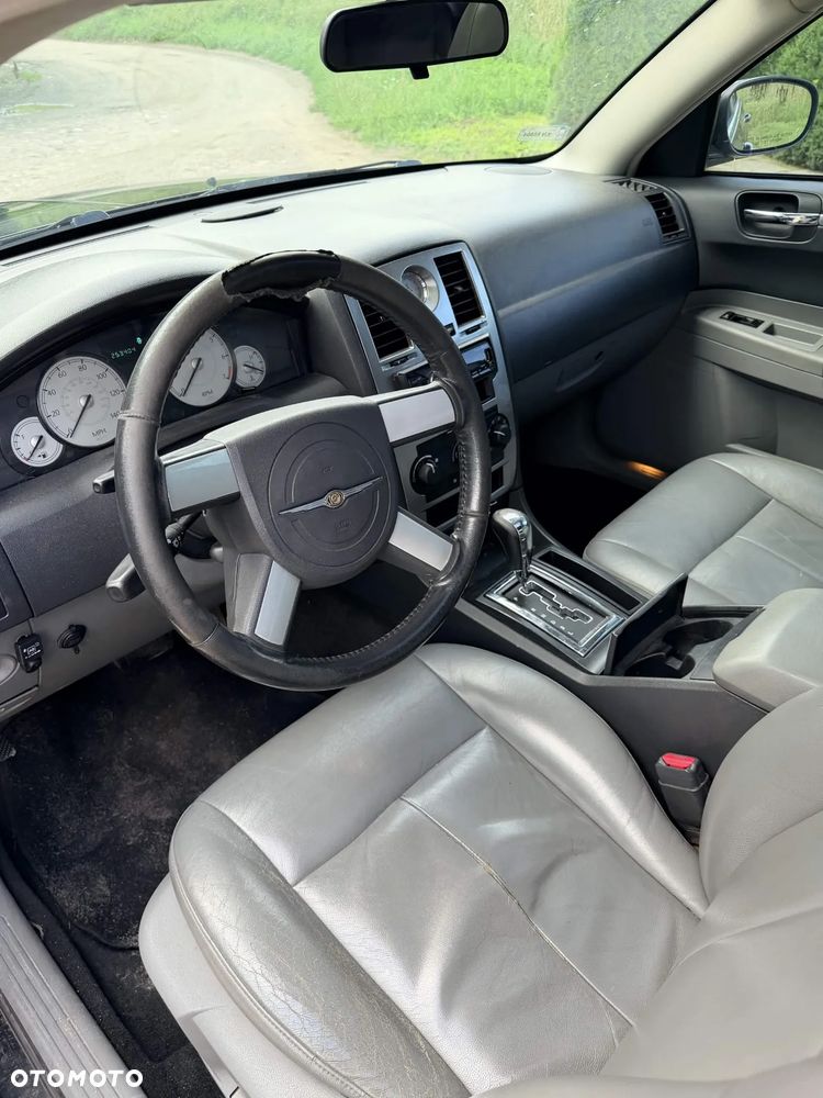 Chrysler 300C 3.5 V6 - 12