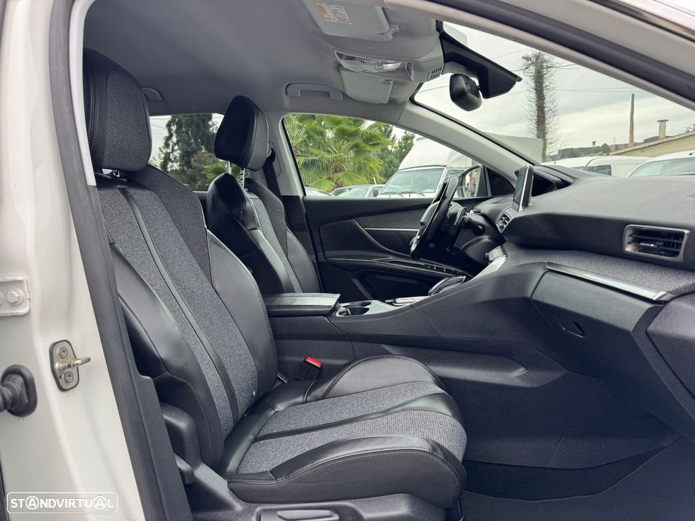 Peugeot 3008 1.6 BlueHDi Allure EAT6 - 28