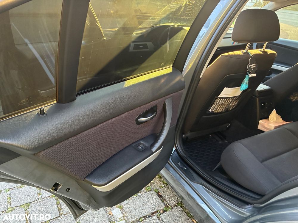 BMW Seria 3 316d - 9