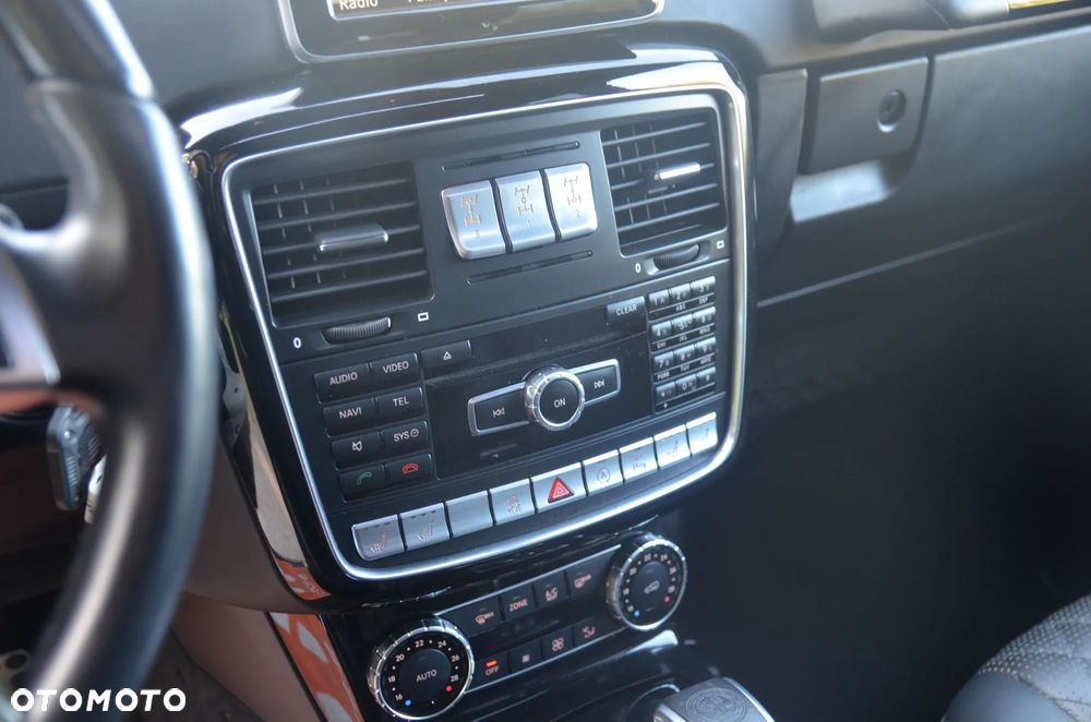 Mercedes-Benz Klasa G AMG 63 AMG SPEEDSHIFT 7G-TRONIC Exclusive Edition - 32