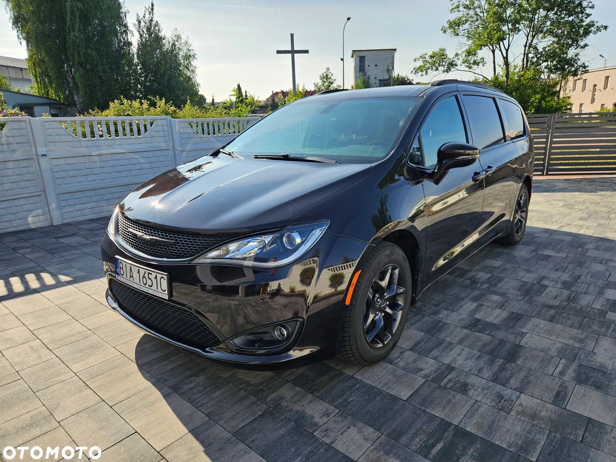 Chrysler Pacifica - 1