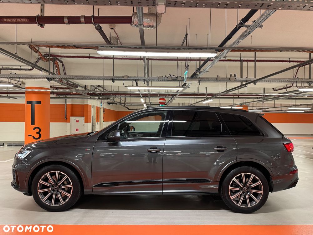Audi Q7 - 7