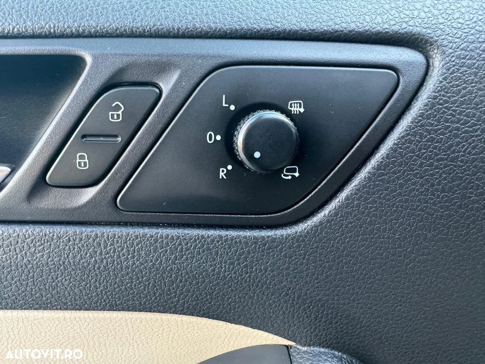 Volkswagen Jetta 1.6 TDI DSG Highline - 19