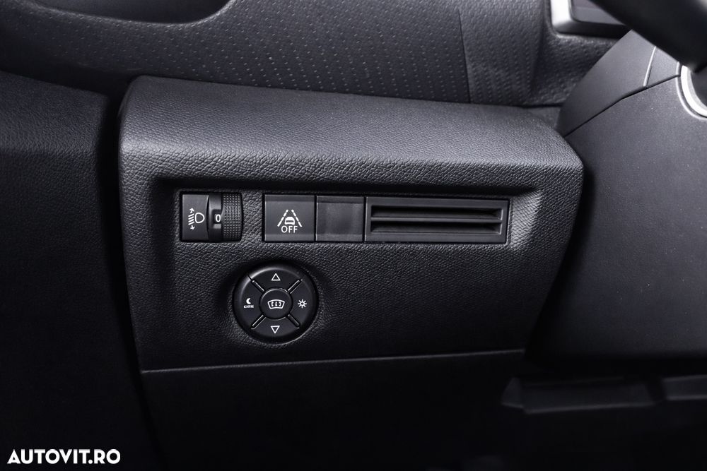 Citroën C4 BlueHDi 130 Stop&Start EAT8 FEEL PACK - 18