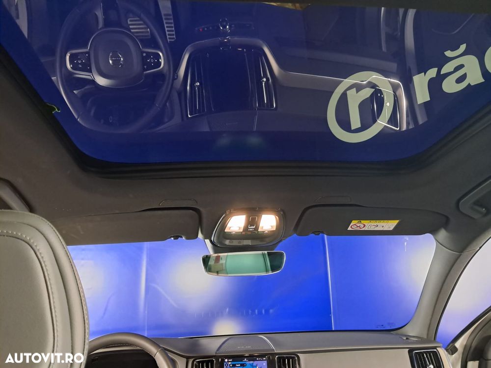 VOLVO XC60 2022 — imagine 26