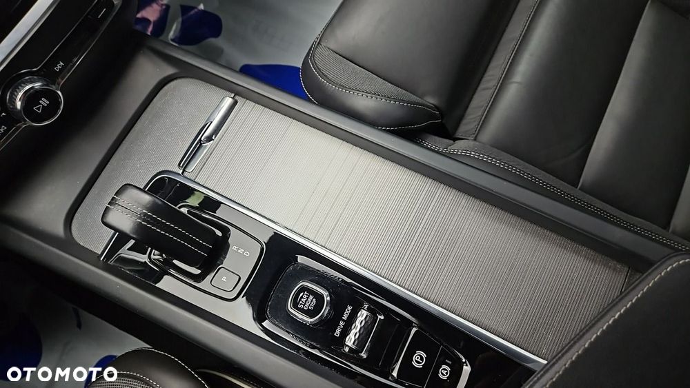Volvo S60 B4 B R-Design - 19